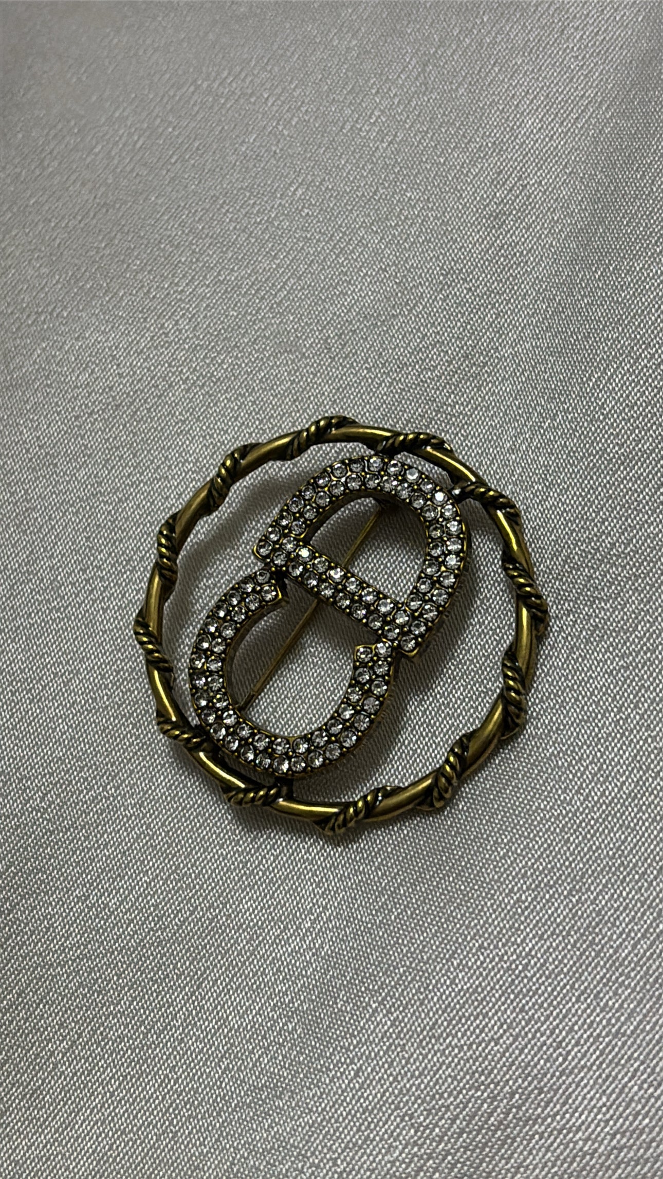CD Broche