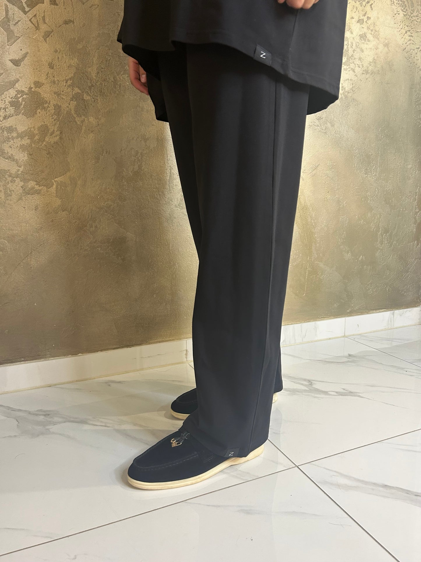 Black wide pants