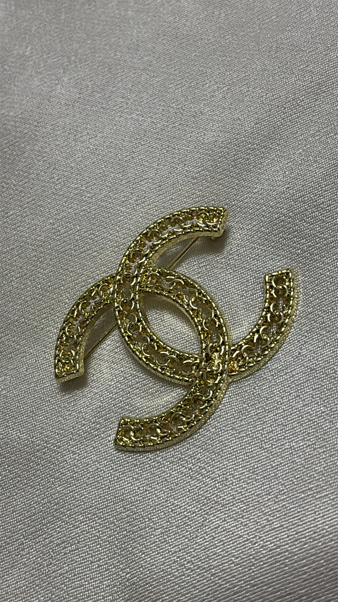 Chanel Broche