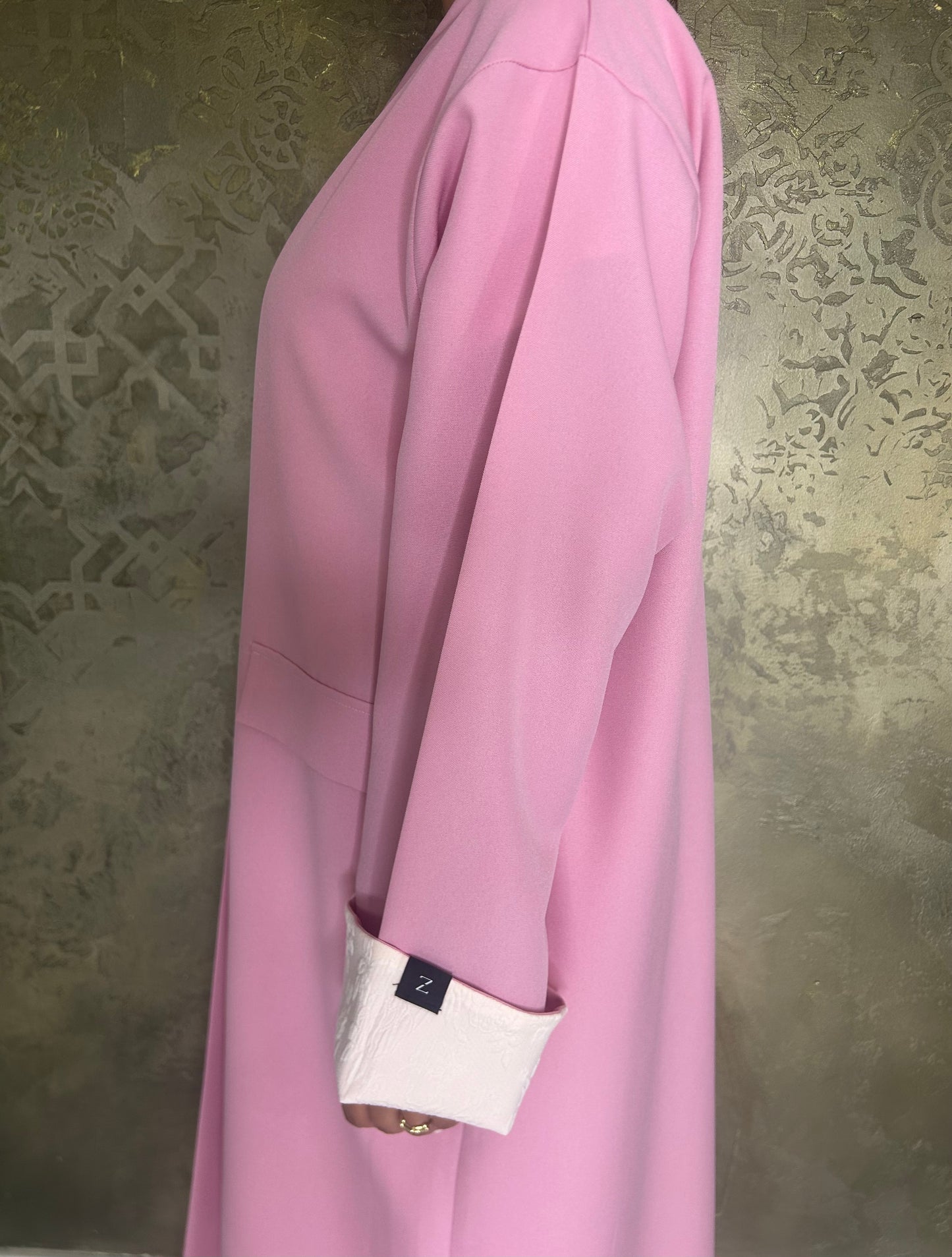 Pink x Light pink