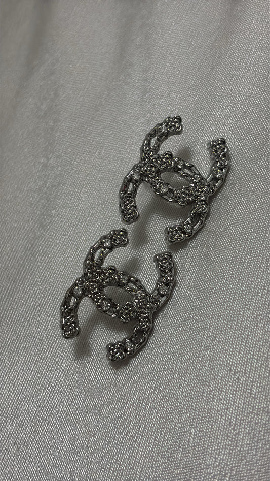 Silver Chanel