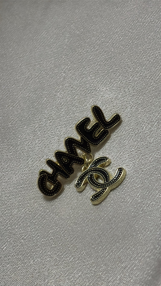 Chanel Broche